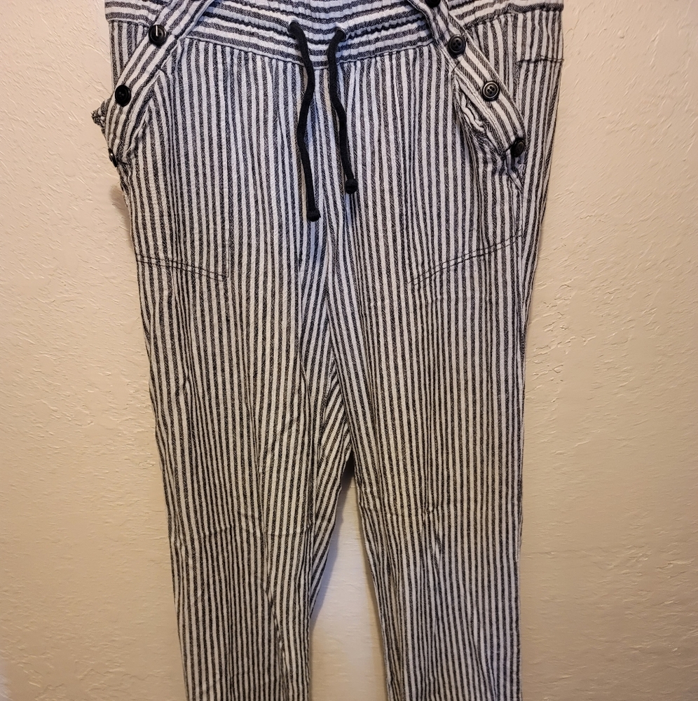 Loose pants